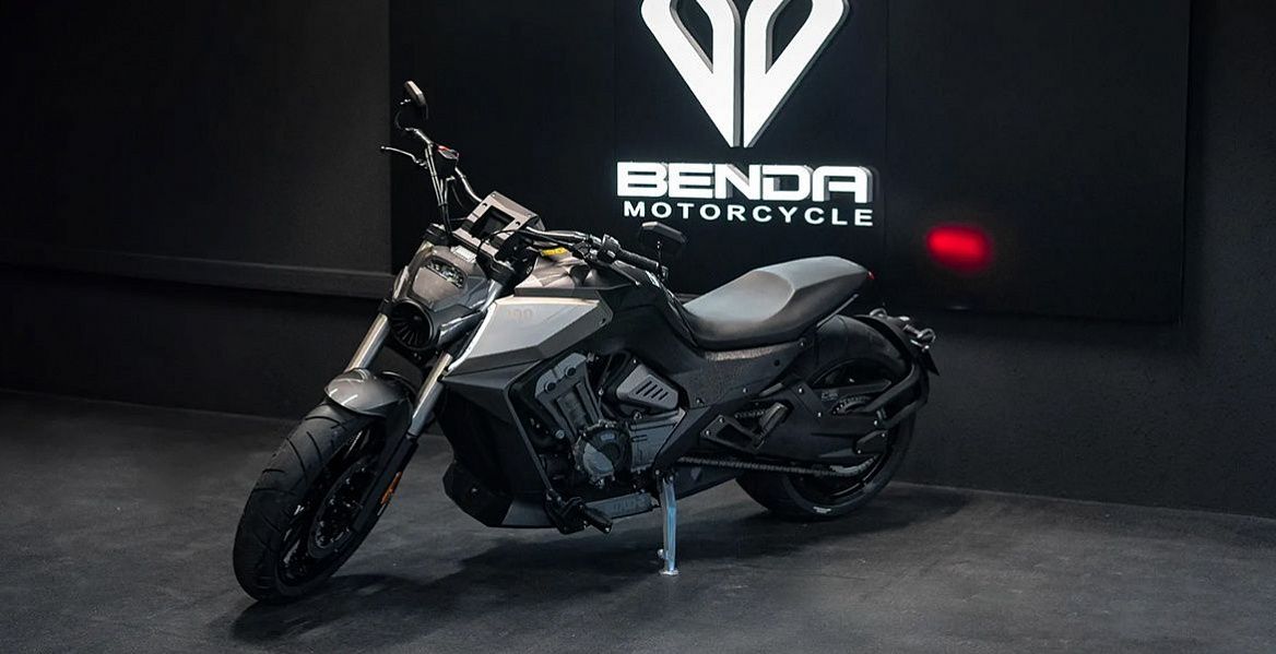 Внешний вид Мотоцикл BENDA LFC 700 - 3