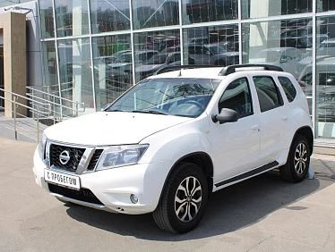 Nissan Terrano 2.0 AT (143 л.с.) 4WD 2016 Г/в. 