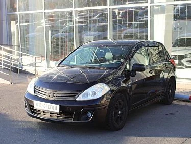 Nissan Tiida 1.5 AT (109 л.с.) 2011 Г/в. 