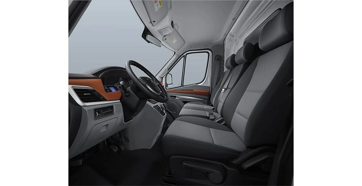 Интерьер SOLLERS SF5 Цельнометаллический фургон - 3