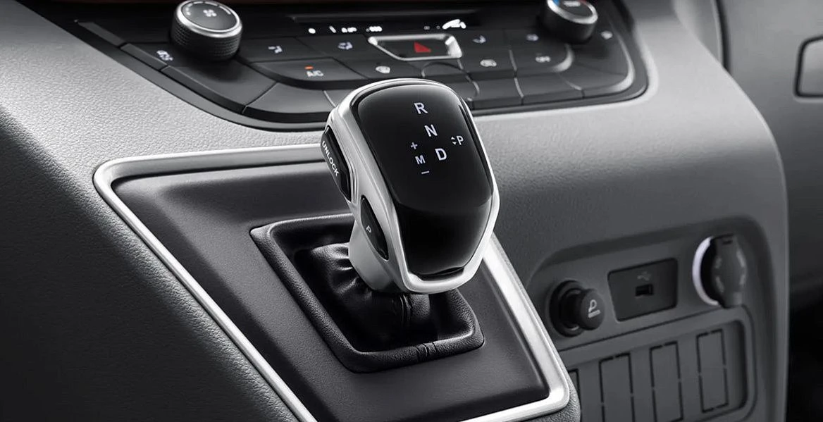 Интерьер SOLLERS SF5 Цельнометаллический фургон - 8