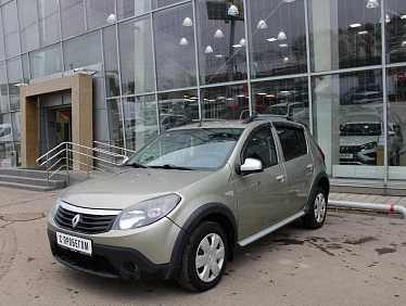 Renault Sandero Stepway 1.6 AT (103 л.с.) 2012 Г/в. 