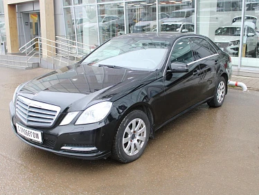 Mercedes-Benz E-Класс 200 7G-Tronic 1.8 AT (184 л.с.) 2012 Г/в. 