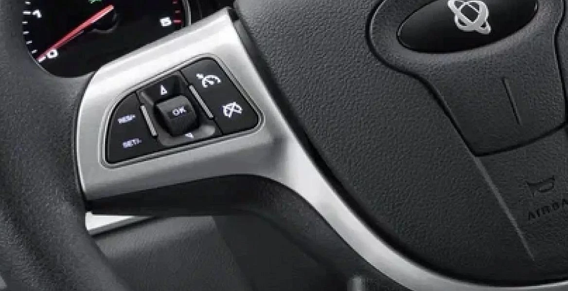 Интерьер SOLLERS SF5 Цельнометаллический фургон - 6