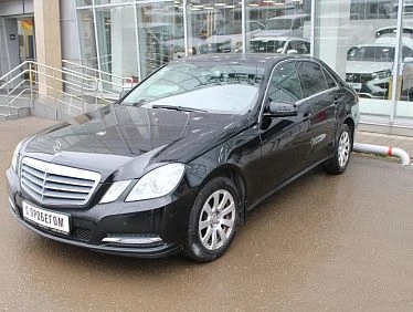 Mercedes-Benz E-Класс 200 7G-Tronic 1.8 AT (184 л.с.) 2012 Г/в. 