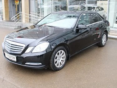 Mercedes-Benz E-Класс 200 7G-Tronic 1.8 AT (184 л.с.) 2012 Г/в. 