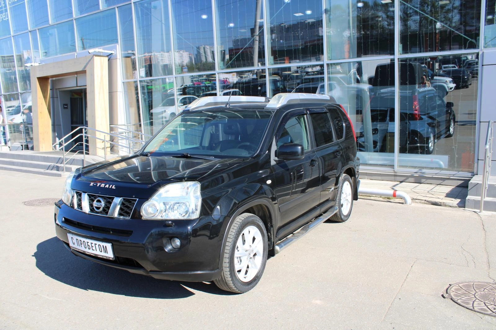 Купить Nissan X-Trail / 2.5 CVT (169 л.с.) 4WD / Автомат 236874 км пробег /  черный с пробегом