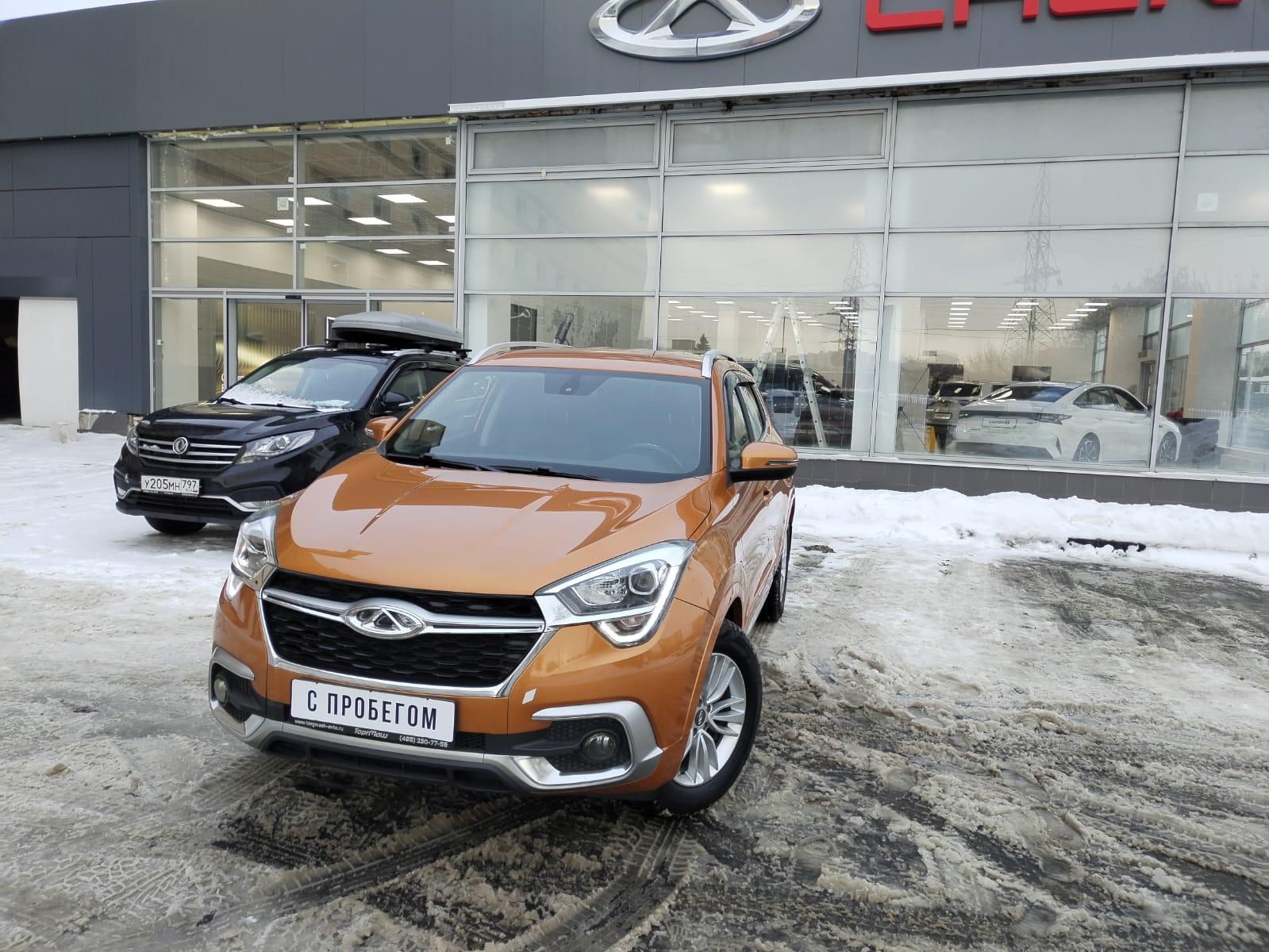 Купить Chery Tiggo 4 / 2.0 MT (122 л.с.) / Механическая 71312 км пробег /  Передний / оранжевый с пробегом